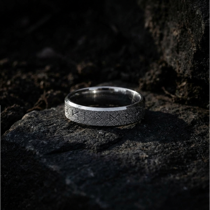 Runic Ring Northern Frost 6mm